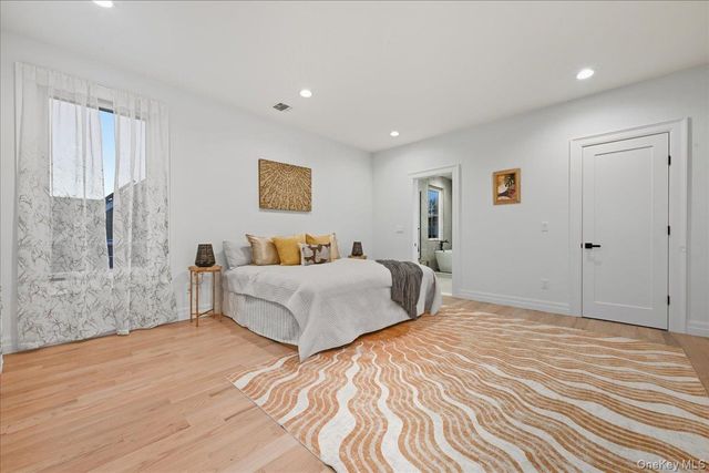 267 Sprucewood Drive, Levittown, NY 11756