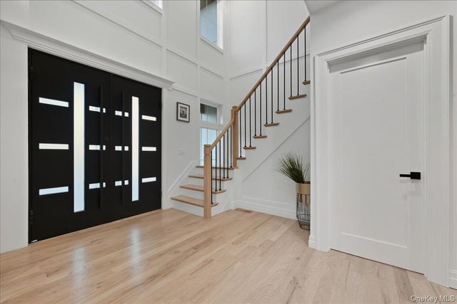 267 Sprucewood Drive, Levittown, NY 11756