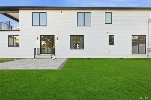 267 Sprucewood Drive, Levittown, NY 11756