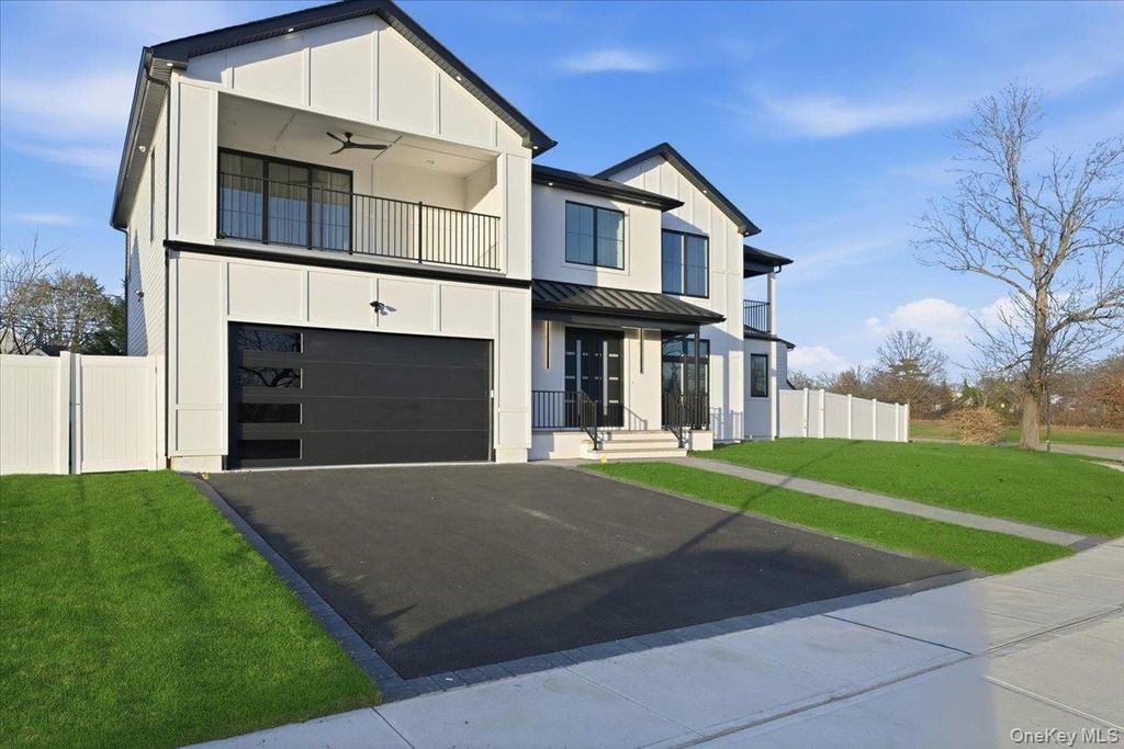 267 Sprucewood Drive, Levittown, NY 11756