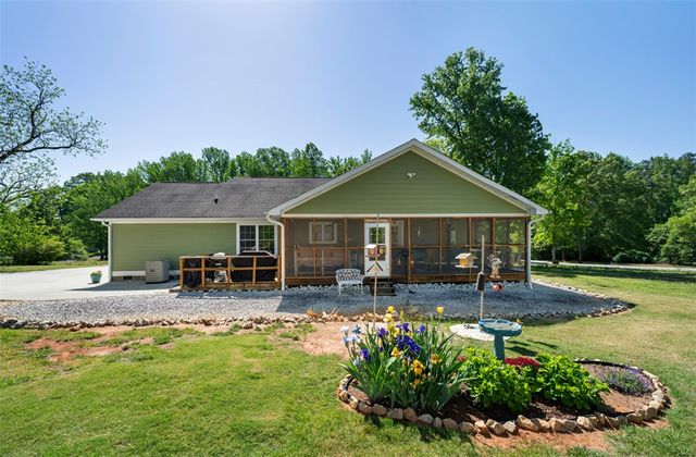 304 Capps Road, Walhalla, SC 29691