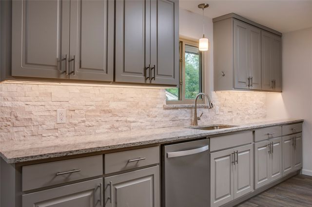 6945 Clearglen Drive, Dallas, TX 75232