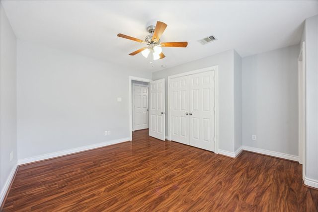 2619 Edgefield Lakes Drive, Houston, TX 77054