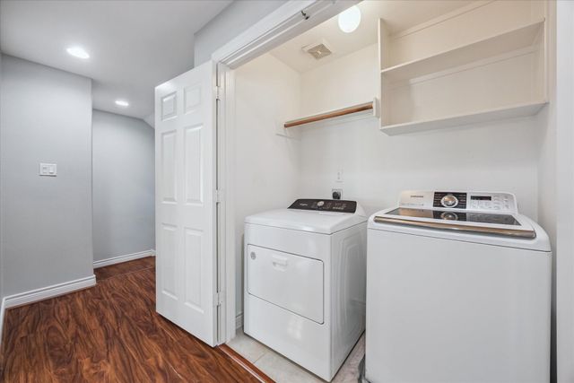 2619 Edgefield Lakes Drive, Houston, TX 77054