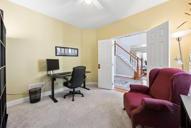 7011 Harlan Square, New Albany, OH 43054