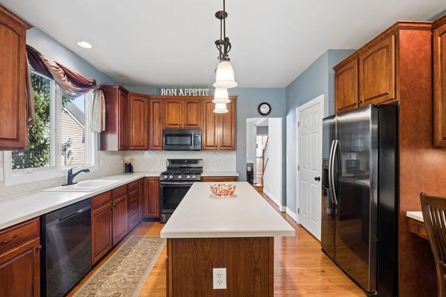 7011 Harlan Square, New Albany, OH 43054