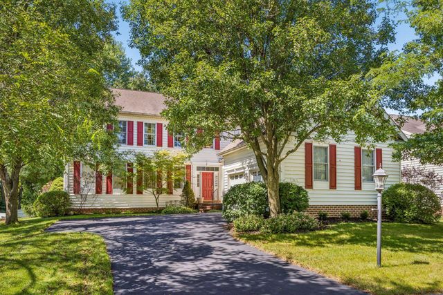 7011 Harlan Square, New Albany, OH 43054