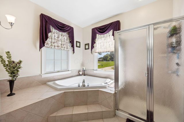 7011 Harlan Square, New Albany, OH 43054
