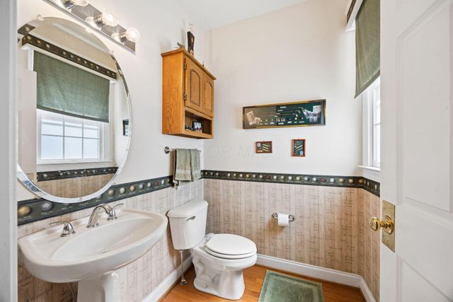 7011 Harlan Square, New Albany, OH 43054