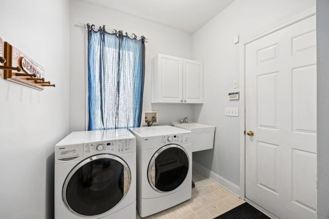7011 Harlan Square, New Albany, OH 43054