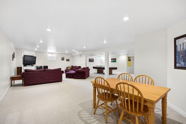 7011 Harlan Square, New Albany, OH 43054