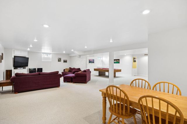 7011 Harlan Square, New Albany, OH 43054