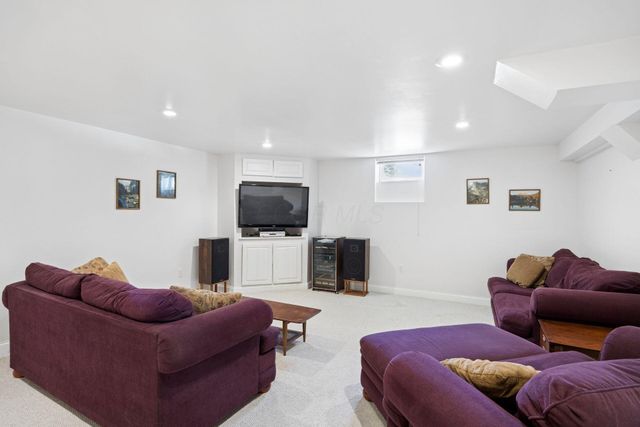 7011 Harlan Square, New Albany, OH 43054