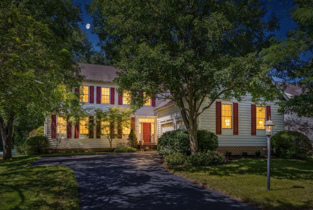 7011 Harlan Square, New Albany, OH 43054