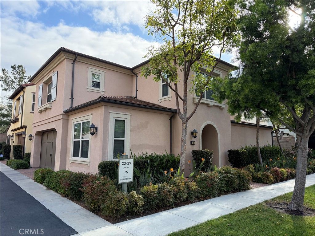 Image 2 of property listing at 21 Somerton, Irvine, CA 92620