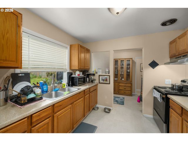 1015 Ne 60TH Ave, Portland, OR 97213