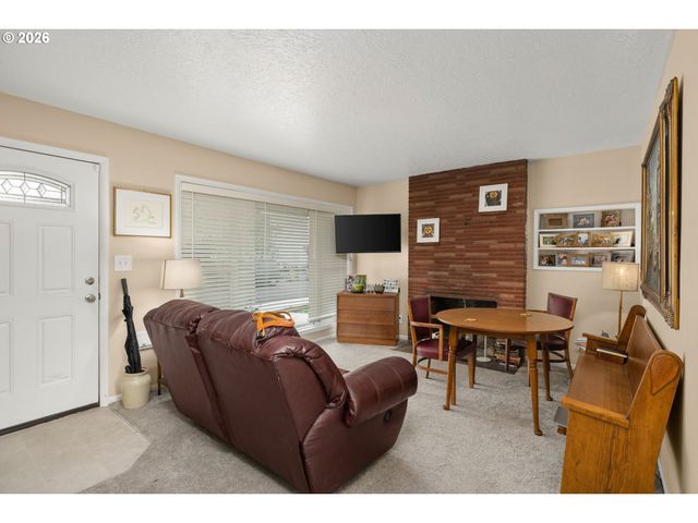 1015 Ne 60TH Ave, Portland, OR 97213