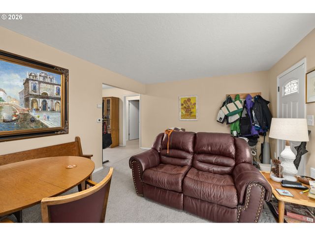 1015 Ne 60TH Ave, Portland, OR 97213