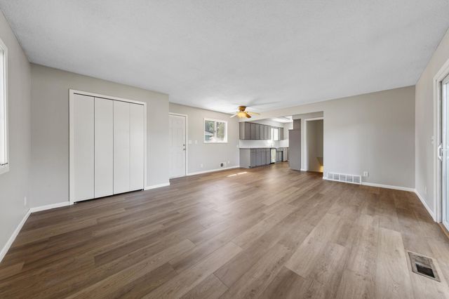 4242 Limestone Drive, Eagan, MN 55122