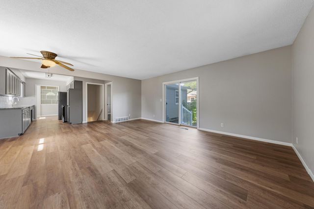 4242 Limestone Drive, Eagan, MN 55122