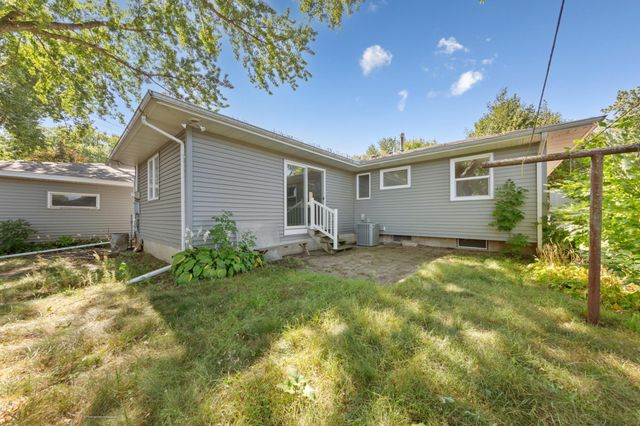 4242 Limestone Drive, Eagan, MN 55122