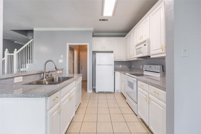 5813 Blackmon Court, Fort Worth, TX 76137