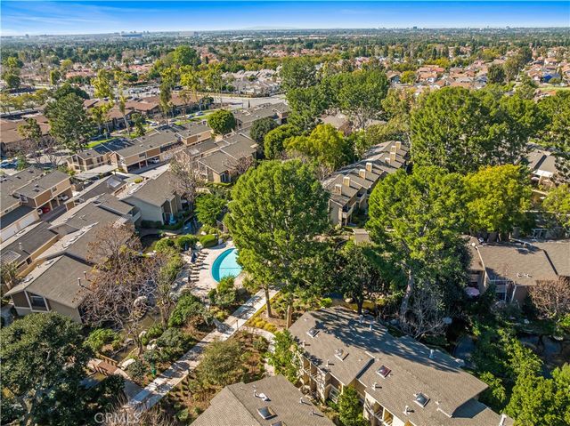165 Pineview, Irvine, CA 92620