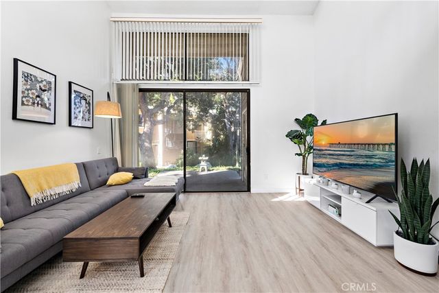 165 Pineview, Irvine, CA 92620