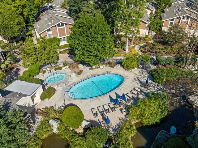 165 Pineview, Irvine, CA 92620