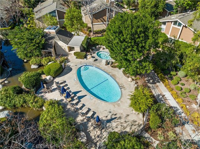 165 Pineview, Irvine, CA 92620