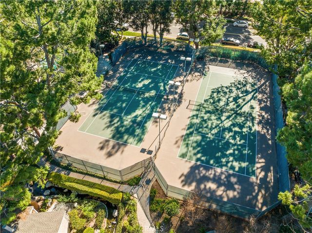 165 Pineview, Irvine, CA 92620