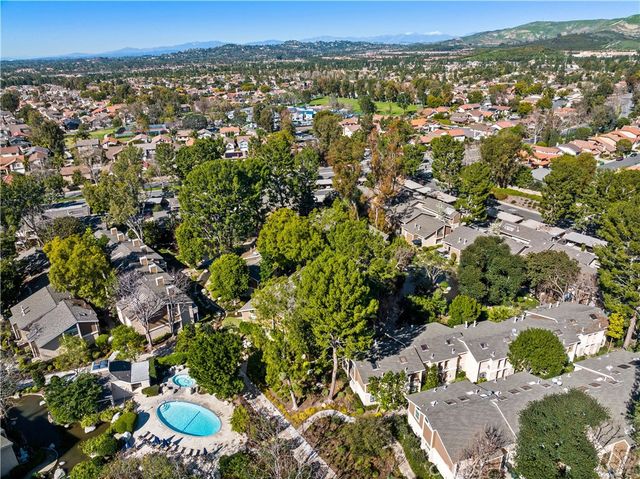 165 Pineview, Irvine, CA 92620
