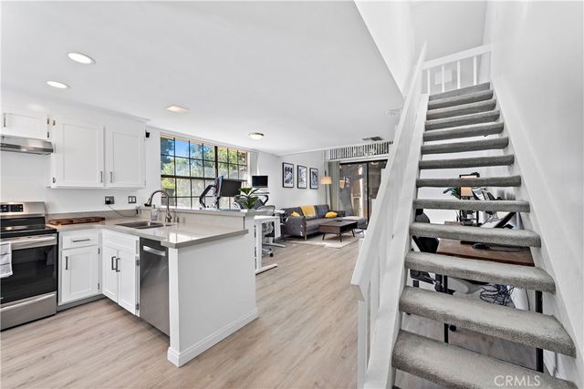165 Pineview, Irvine, CA 92620