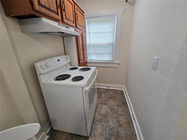307 N BOSTON AVENUE, Deland, FL 32724