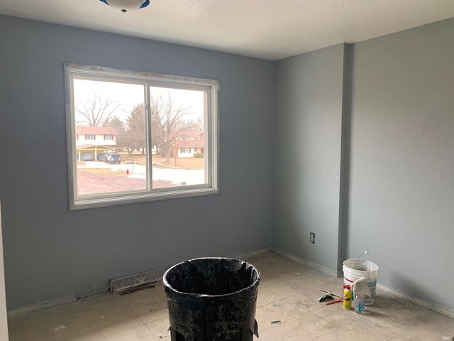 39034 Edwards Court, Peru, IN 46970