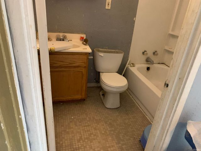 39034 Edwards Court, Peru, IN 46970