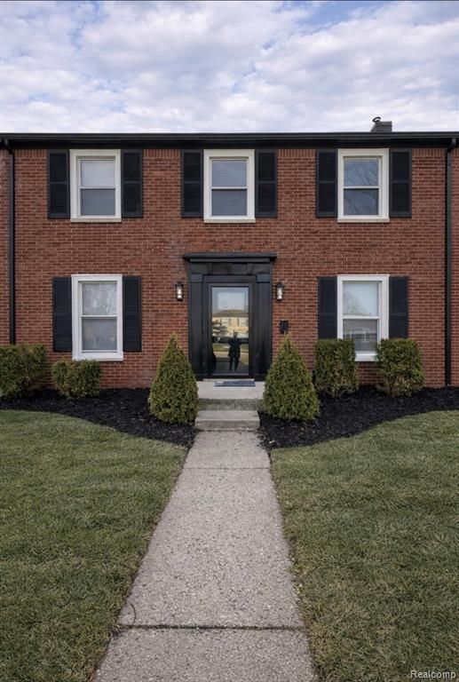 14058 Greenview Road, Detroit, MI 48223