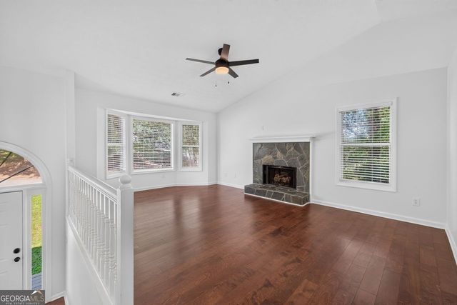 5450 Bushnell Court, Flowery Branch, GA 30542