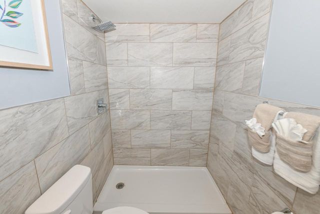 5957 N 64th STREET, Milwaukee, WI 53218