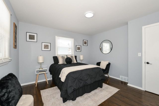 5957 N 64th STREET, Milwaukee, WI 53218