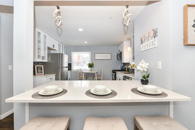 5957 N 64th STREET, Milwaukee, WI 53218