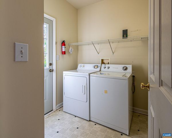 352 LEAPING FOX CT, Charlottesville, VA 22902