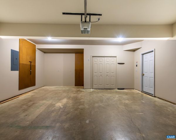 352 LEAPING FOX CT, Charlottesville, VA 22902