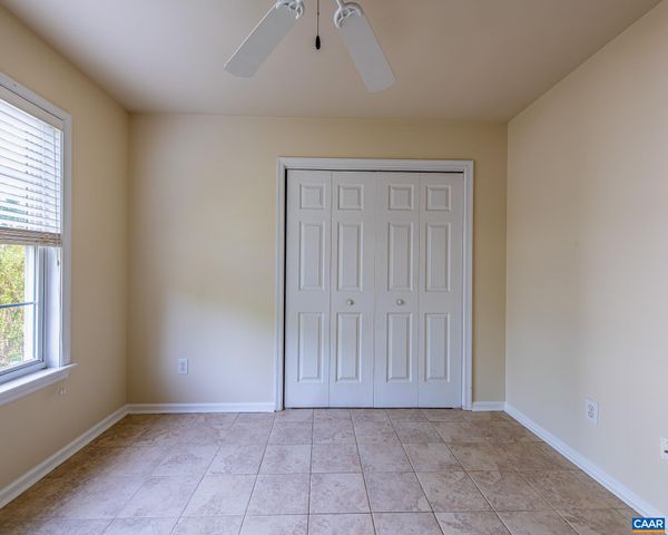 352 LEAPING FOX CT, Charlottesville, VA 22902