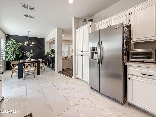 619 Hooper Avenue, Simi Valley, CA 93065