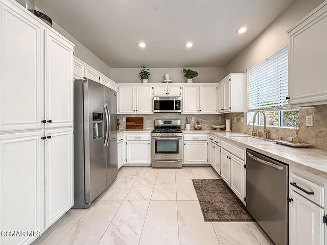 619 Hooper Avenue, Simi Valley, CA 93065