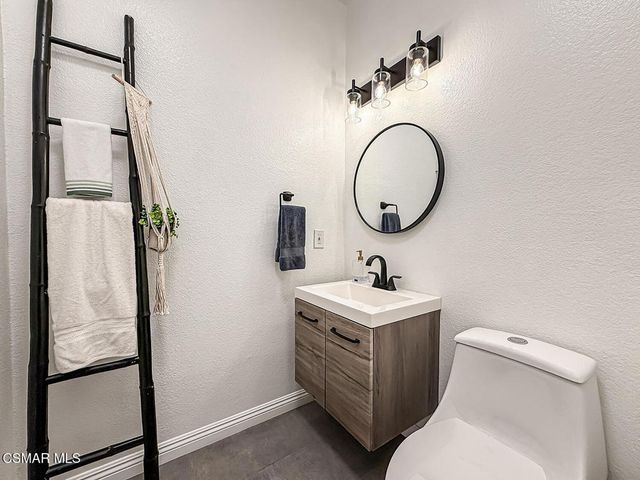619 Hooper Avenue, Simi Valley, CA 93065