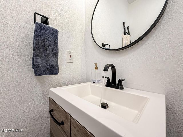 619 Hooper Avenue, Simi Valley, CA 93065