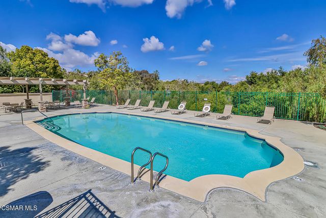 619 Hooper Avenue, Simi Valley, CA 93065