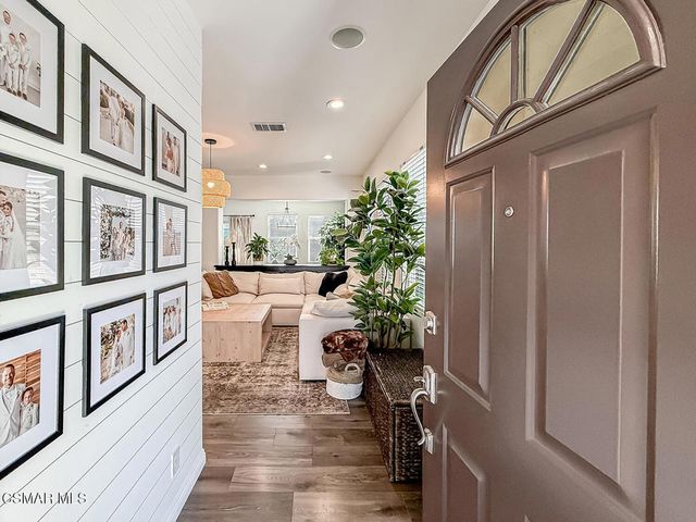 619 Hooper Avenue, Simi Valley, CA 93065